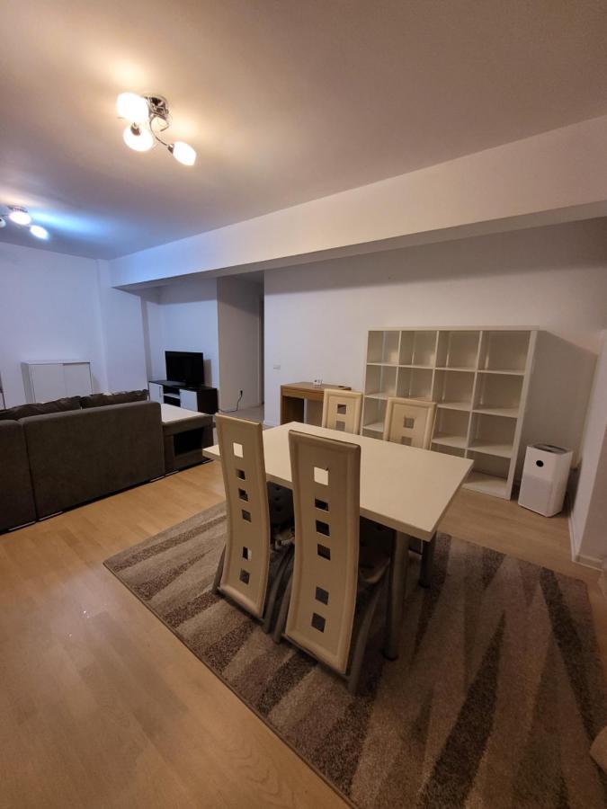 Cozy Park Residences 5 Bukares Bagian luar foto