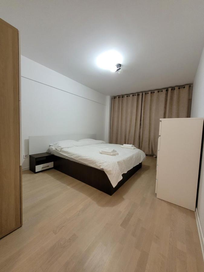 Cozy Park Residences 5 Bukares Bagian luar foto